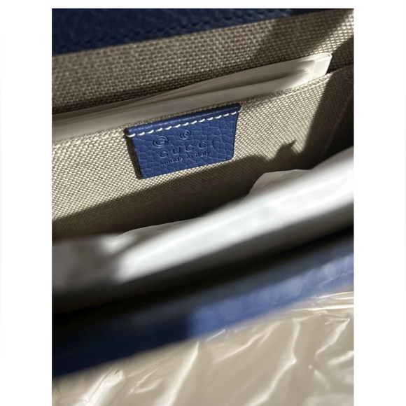 Gucci crossbody ( navy color and silver chain) new with tags - Picture 2 of 8